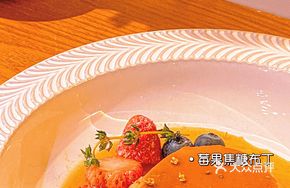 Autumn Berry Caramel Pudding