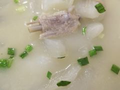 -余杨鸭鸭餐厅