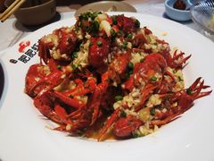 -肥肥虾庄·金牌油焖大虾(首义路店)