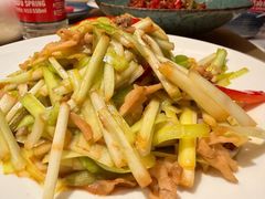 -八府香鸭·啫啫煲(华山路店)