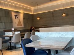 大堂-必胜客(松雷店)