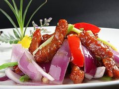 葱爆牛柳-鹊华居·地道鲁菜·海鲜·融合味(大明湖店)