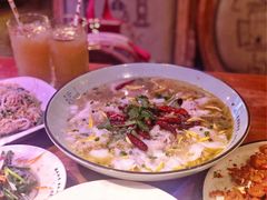 老坛酸菜鱼-胡桃里音乐酒馆(仓山万达店)