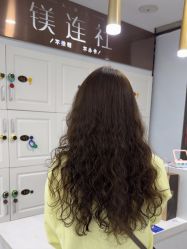 -镁连社·美联社
