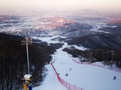 -中旅松花湖滑雪场
