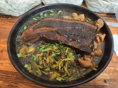 -小龙大肉面馆