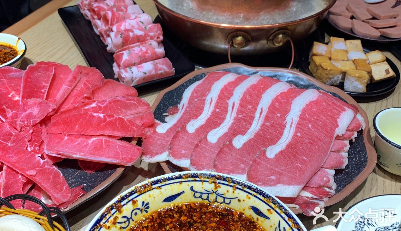 终于吃到了心心念念的宝鸡油泼辣子铜锅涮肉