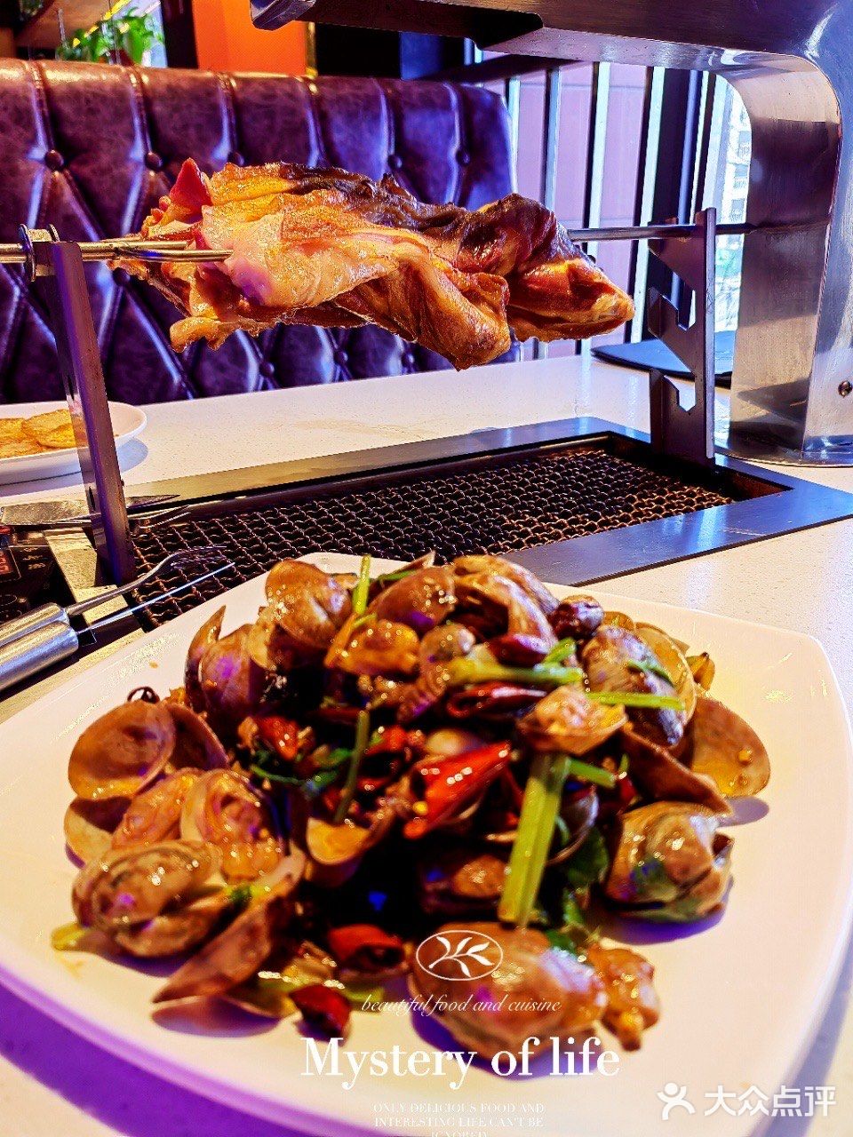 总有一天你的心上人会手持烤羊腿，脚踩棉花云来找你