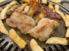 -元山烤肉店(假日广场店)