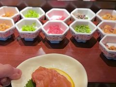 -雍容荟帝王蟹活龙虾展台自助(IFS黑金店)