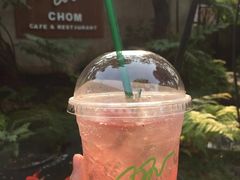 -Chom Cafe and Restaurant