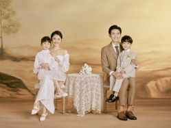 -至臻微拉婚纱摄影