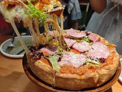 -Dragon Pizza•圆脸龙披萨·牛排餐厅