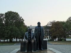 -马克思-恩格斯广场