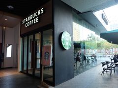 门面-星巴克臻选(上海长风大悦城店)
