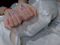 -沫儿·美甲美睫·半永久·皮肤管理