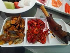 -山焱·炭火自助烤肉(周浦万达店)