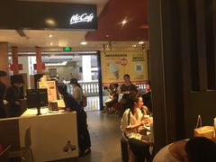 -麦当劳(汉口火车站候车室店)