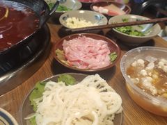 -周幺妹重庆老火锅(银泰城总店)