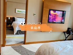 -珠海拱北口岸希尔顿欢朋酒店