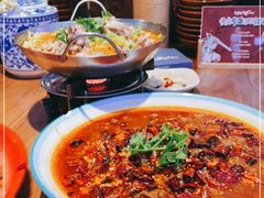 -先启半步颠小酒馆(白麓里店)