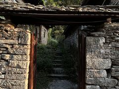 -高荡千年布依古寨旅游景区