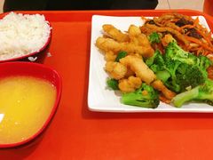 -清华同方科技广场美食广场