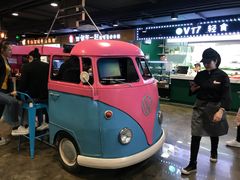 -第5大道精品休闲购物广场
