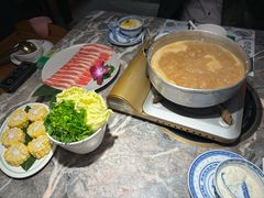 -禄婶鸡煲·打边炉