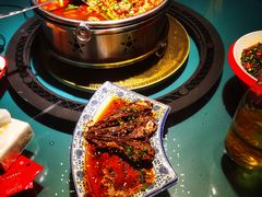 -牟记江湖重庆地标特色菜鱼蛋海鲜羊蝎子(巴南区黑金冠十多年好店)