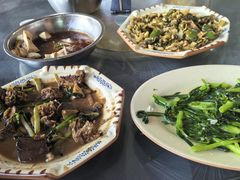 -盛得农家美食·无花果浸鸡·古法烧鸡·竹筒饭(白水寨森林海店)