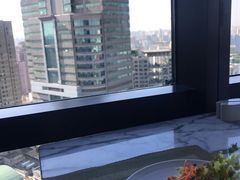 -上海龙之梦万丽酒店