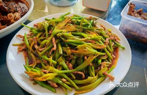 Stir-fried Fresh Daylilies