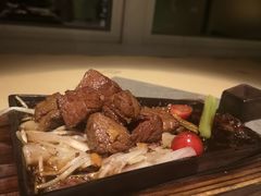 -穹六人间 people 6(岳阳路店)