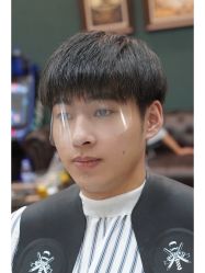 -一家只做男发烫染的店