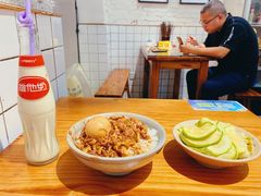 -红猪卤肉饭(大西洋美食城店)