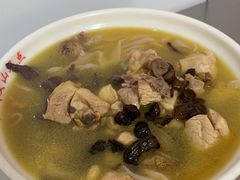 -文山荷鲜居(翠湖店)