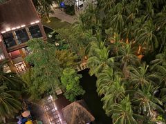 -三亚湾海居铂尔曼度假酒店