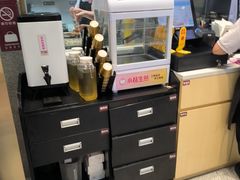 -小杨生煎(金山百联购物中心3楼店)