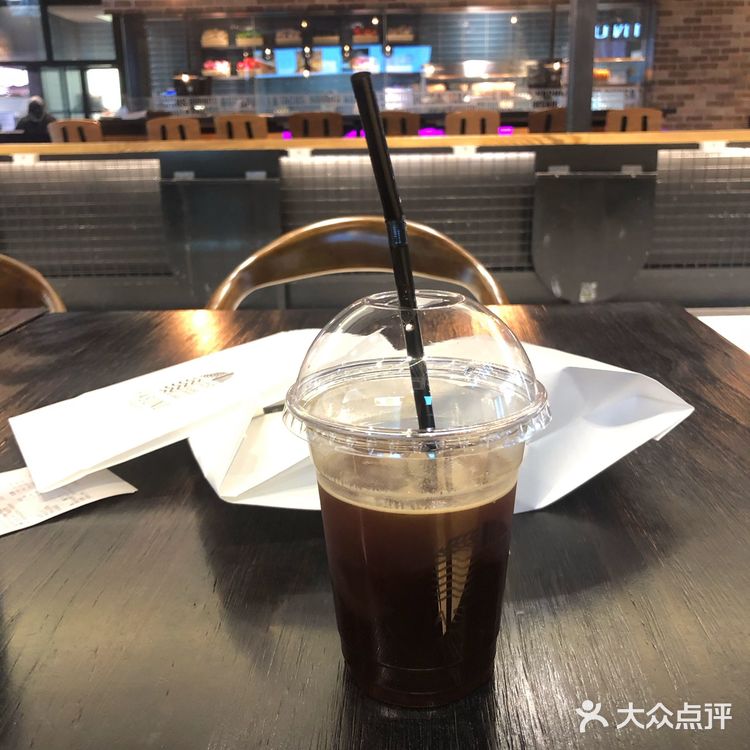 好神奇的口感，面包体非常软！内陷也没有甜腻！