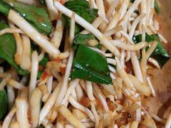 炝拌竹虫-老滇山寨•云南特色菜•地方菜•民族风情歌舞表演(金碧店)