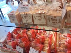 -红宝石·鲜奶小方·海派西点房(南丹店)