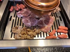 -臻牛烤肉