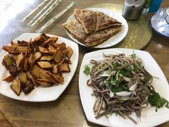 -溢心园香河肉饼总店