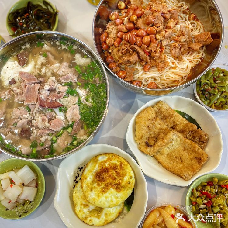 吃过这家杀猪粉，妈妈再也不让带饭啦😋