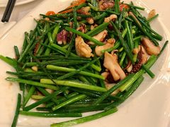 韭菜花炒鱿鱼须-朱仔记食府(江南大道店)