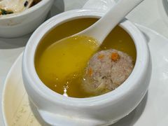 松茸蟹粉狮子头-老正兴菜馆(福州路店)