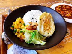 麻婆豆腐小龙虾饭-海盗虾饭·剥好的小龙虾饭(SOHO尚都店)