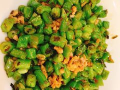 酸菜肉沫四季豆-方特东厢酒店-餐厅