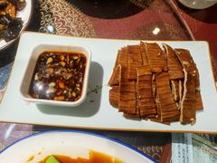 -巴依兄弟西域美食(机场店)